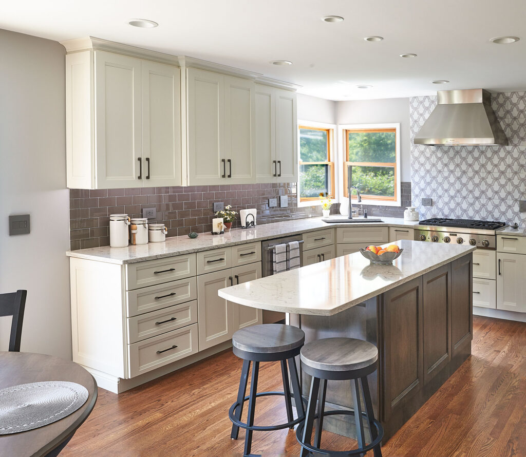 Woodharbor kitchen design with Clive cabinet doors
