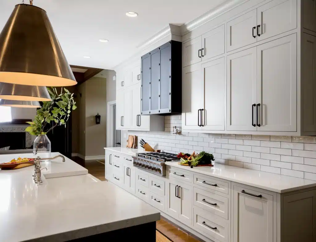 white shaker kitchen cabinets on modern kitchen design