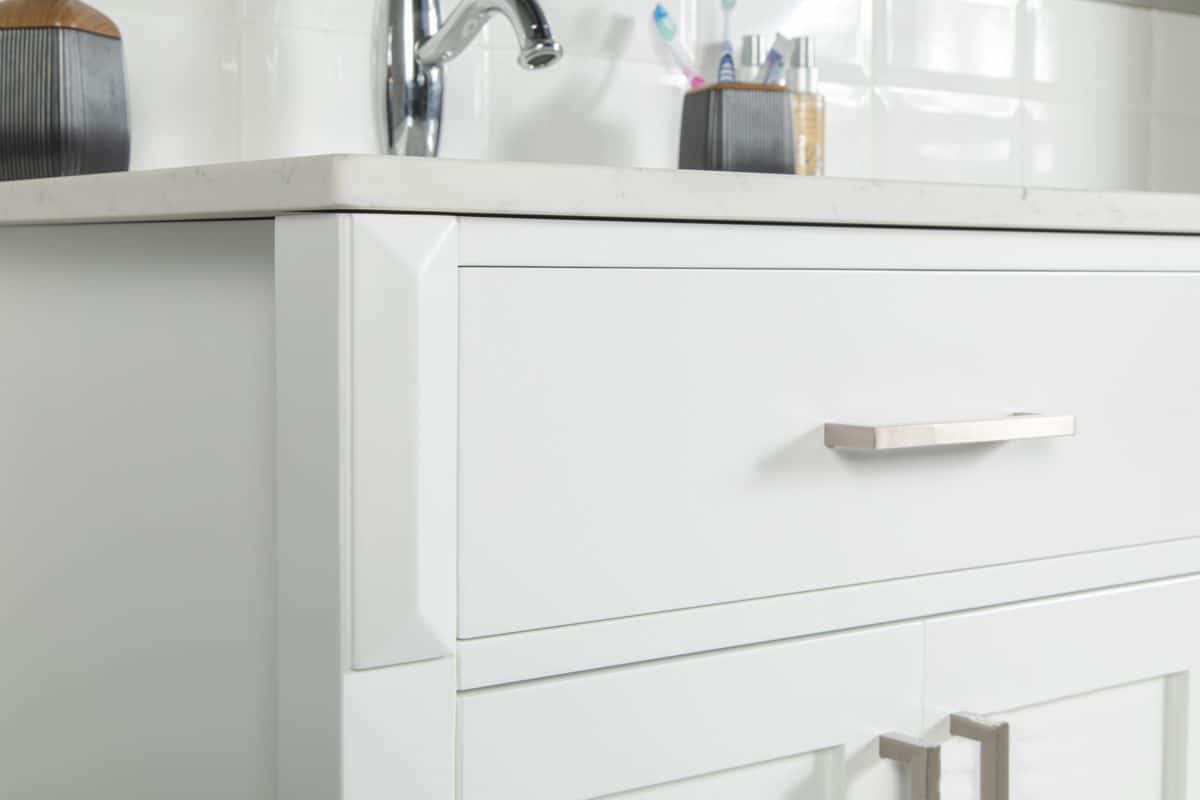 Zoomed in drawer Fawna 36" White