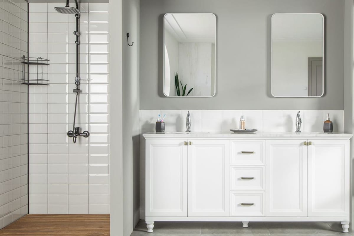 53-isabel-72-white-gold-handle-bathroom-cabinet-1