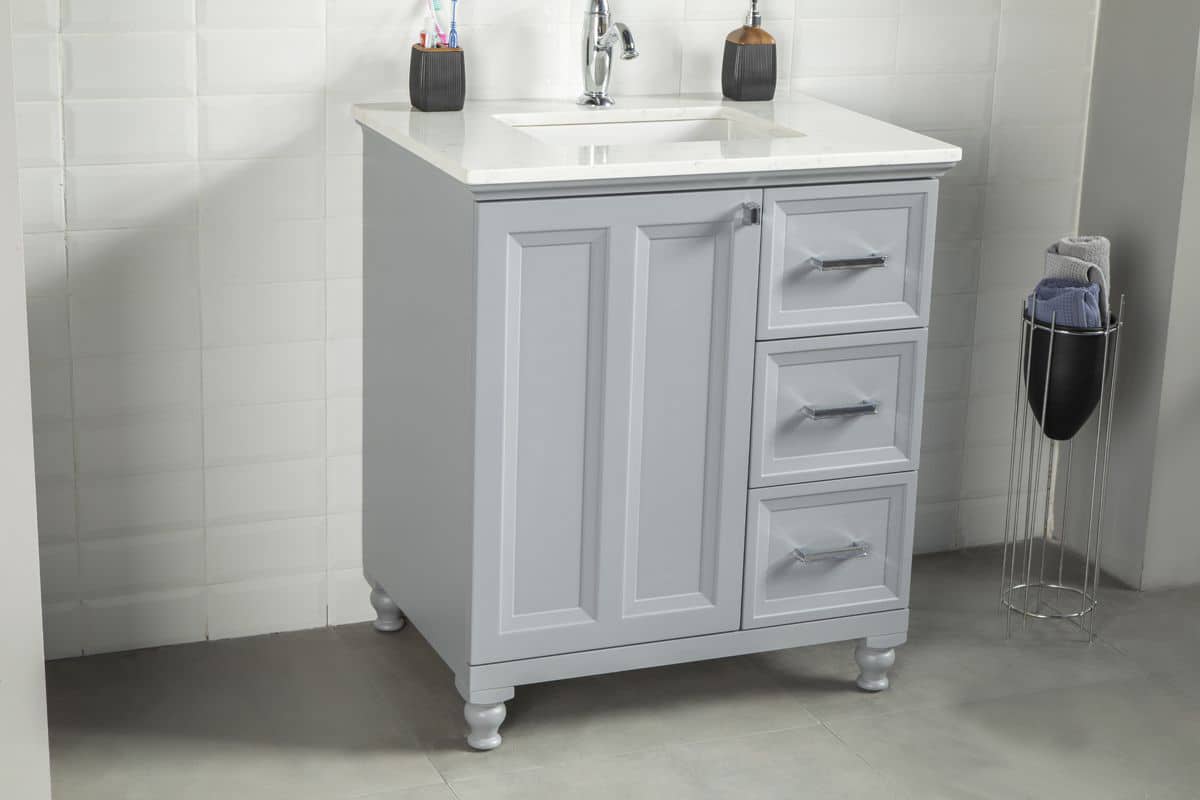 57-isabel-30-gray-chrome-handle-bathroom-cabinet-2