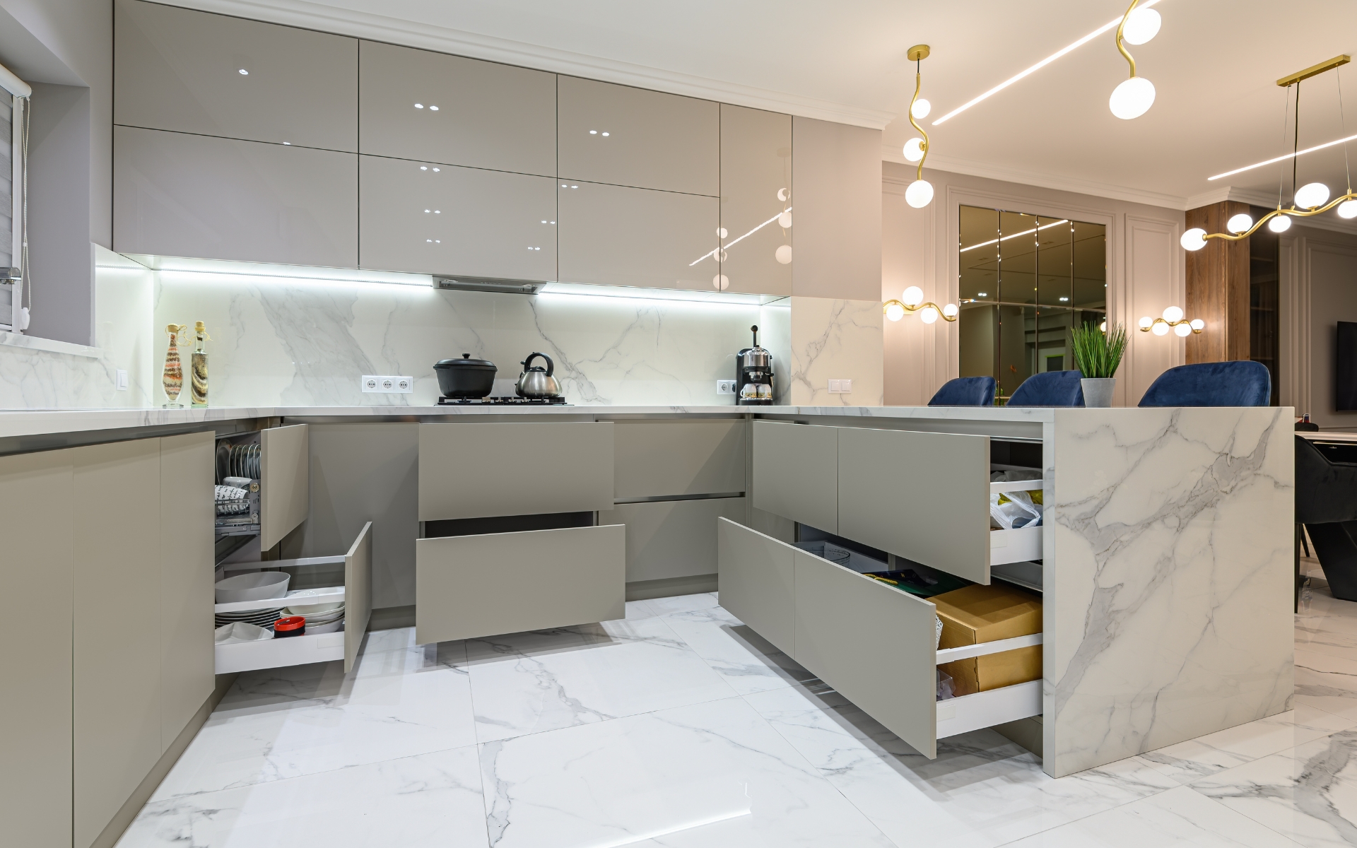20 Best Kitchen Cabinets Storage and Design Ideas for a Clutter-Free Space