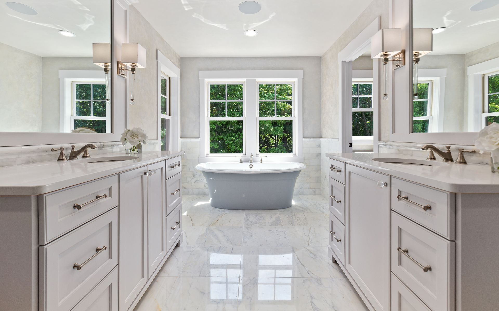 Elegant white Bathroom vanity size with tub