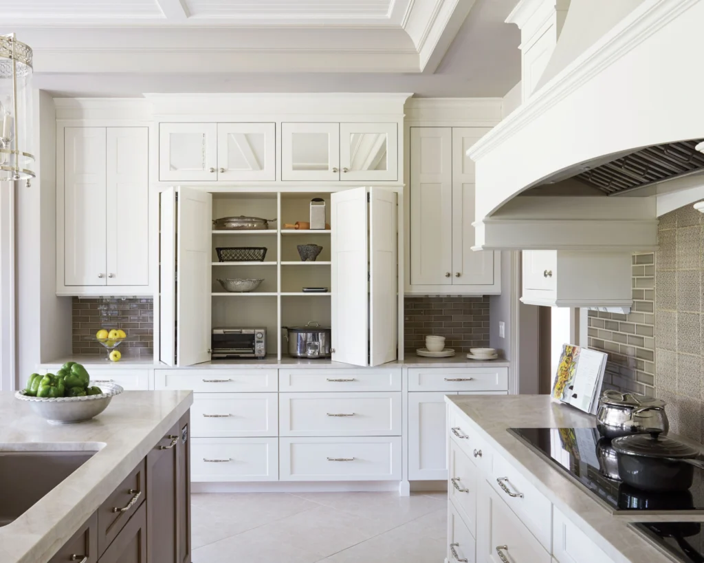 Woodharbor kitchen design with Chelsea cabinet doors