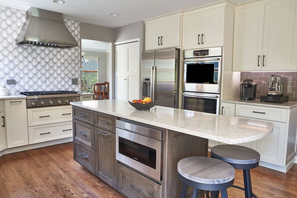 Woodharbor kitchen design with Clive cabinet doors