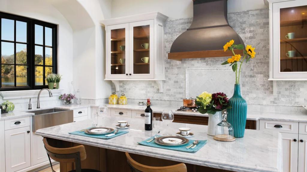 St. Martin kitchen design with Ridgewood Simply White Cabinet doors