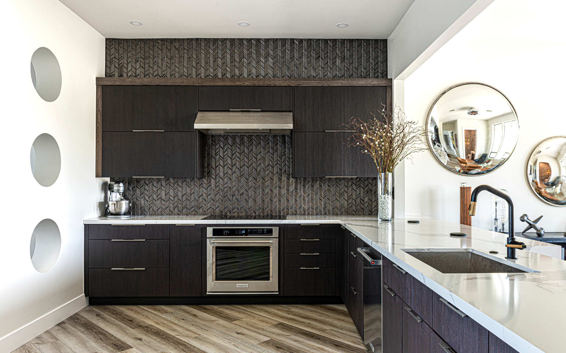 12 Timeless Kitchen Cabinet Ideas That Never Go Out of Style