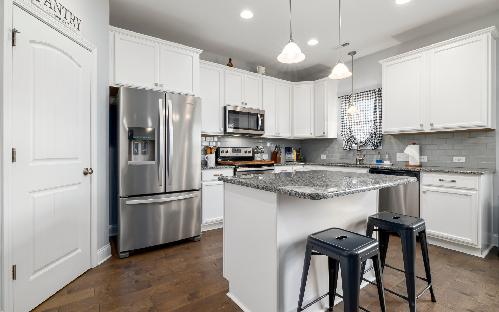 Credit Requirements for Kitchen Remodeling Financing