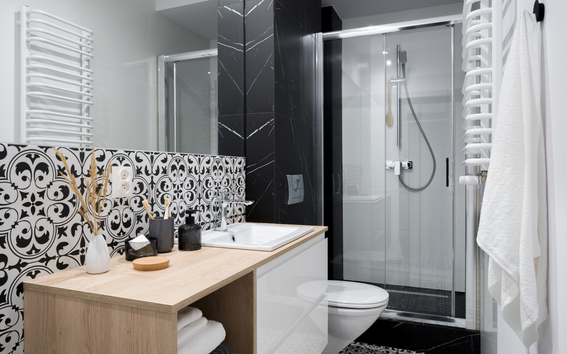 Guest bathroom with vanity, toilet and shower