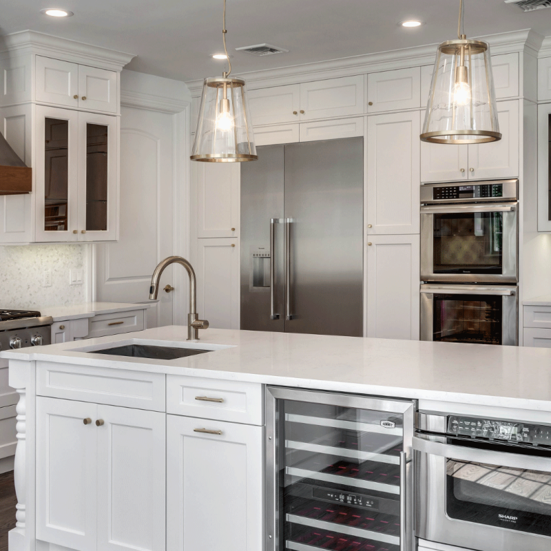 stmartin_kitch_des_greenfieldBrightWhite