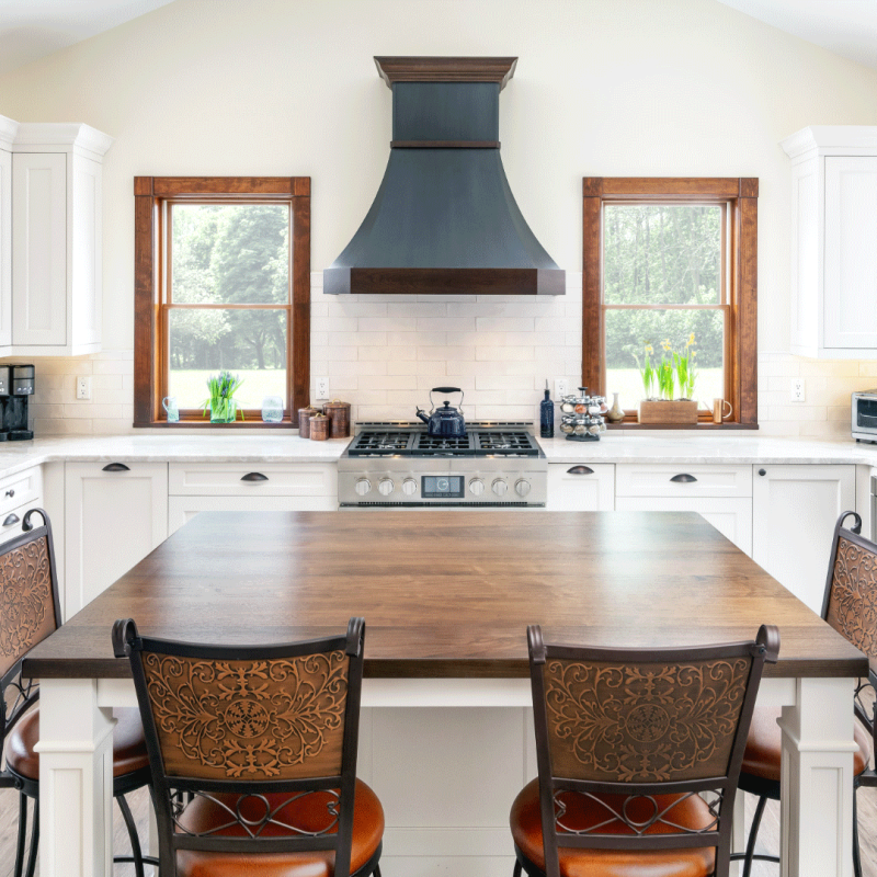 stmartin_kitch_des_greenfieldSimplyWhite